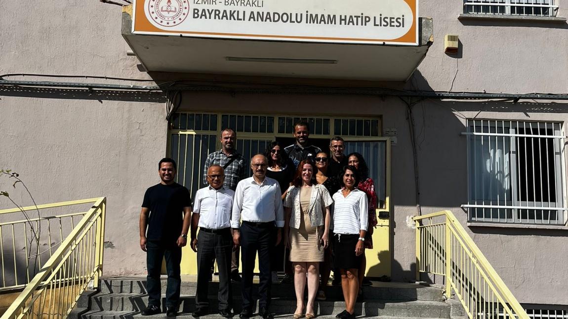Bayraklı Müftüsü Sayın Mehmet Ali KUŞTAŞI ve Şube Müdürü Mustafa ÇETİN'in Okulumuz Ziyaretinden...